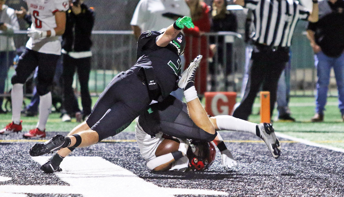 a Oregon City Tigard football Oregon September 29 2023 Dan Brood 45